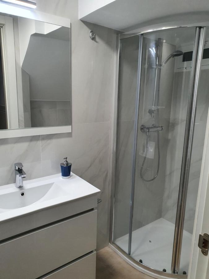 Apt Studio Apartment Ла Коруня Екстериор снимка